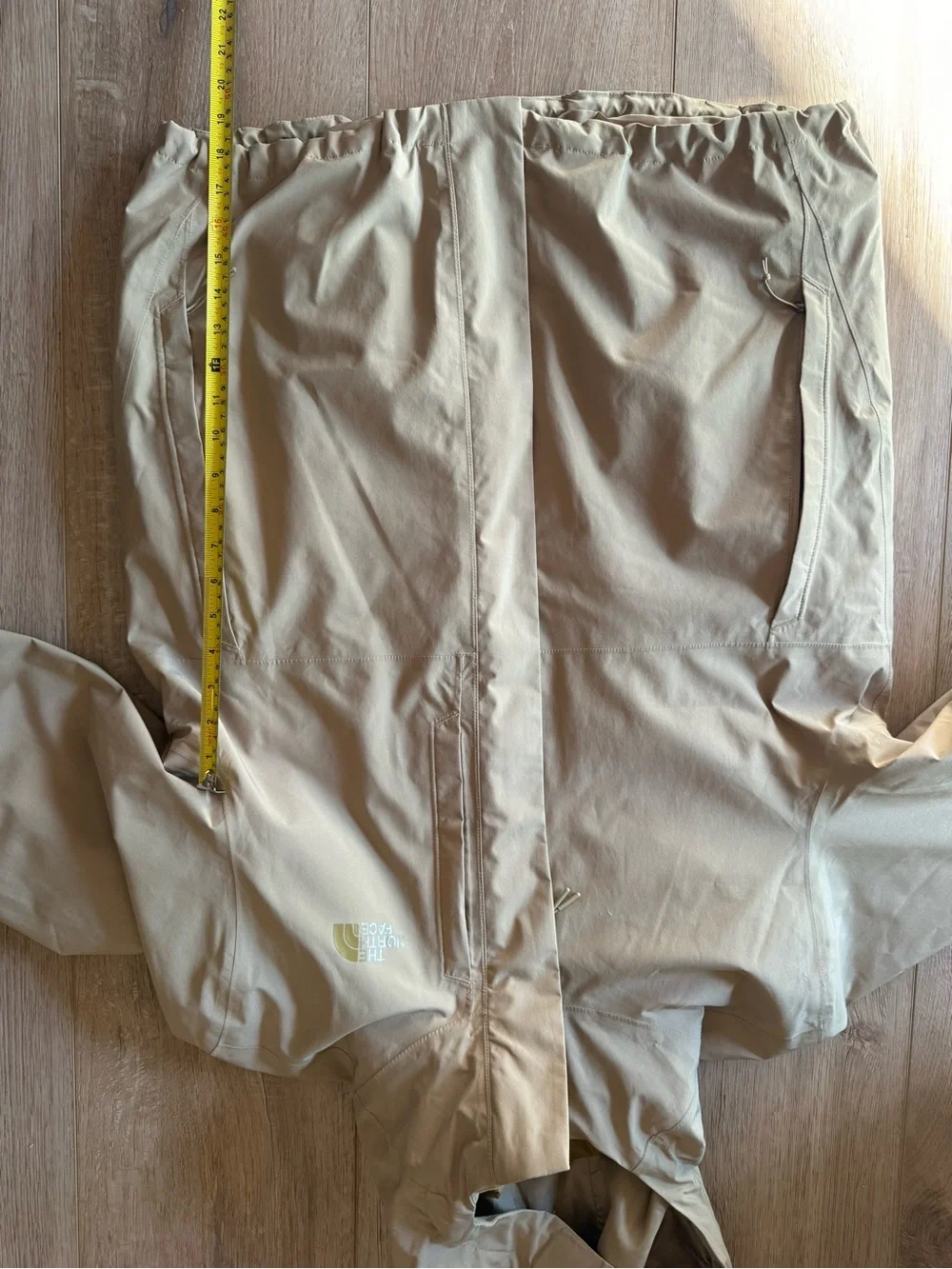 The North Face Men’s Tan Hooded Insulated Jacket Size Large Outdoor Winter Coat